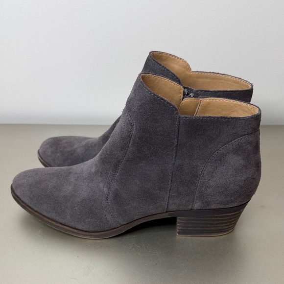 Lucky Brand Grey Western Boho Suede Ankle Booties Size 8.5M - Picture 2 of 13